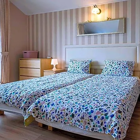 Nad Jeziorem Lakeside Hotel *
