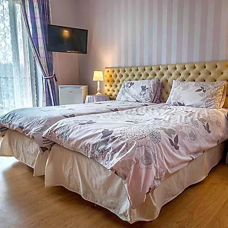 Nad Jeziorem Lakeside Hotel Borucino (Kartuzy)